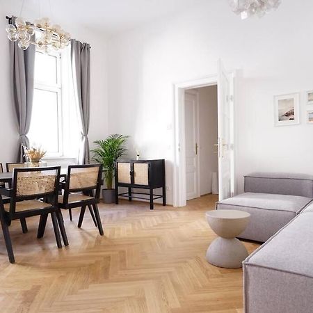 Boutique Suite Near Museum District Vienna Esterno foto