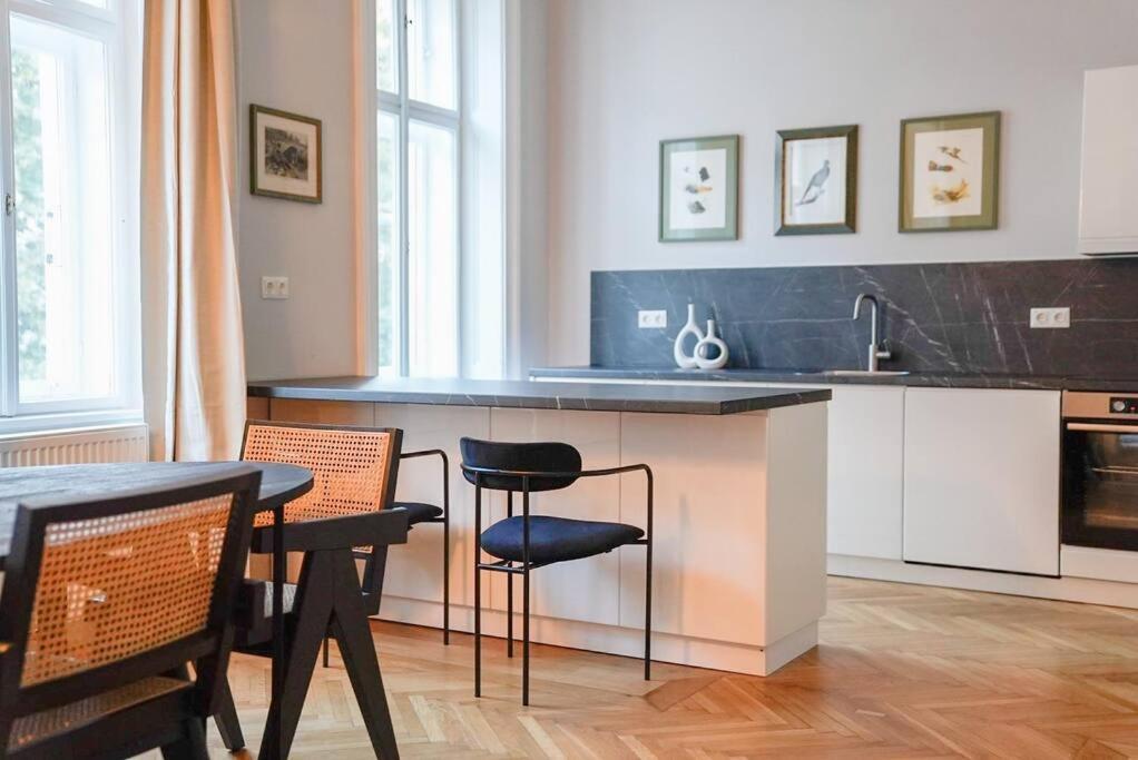 Boutique Suite Near Museum District Vienna Esterno foto