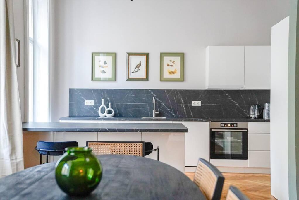 Boutique Suite Near Museum District Vienna Esterno foto