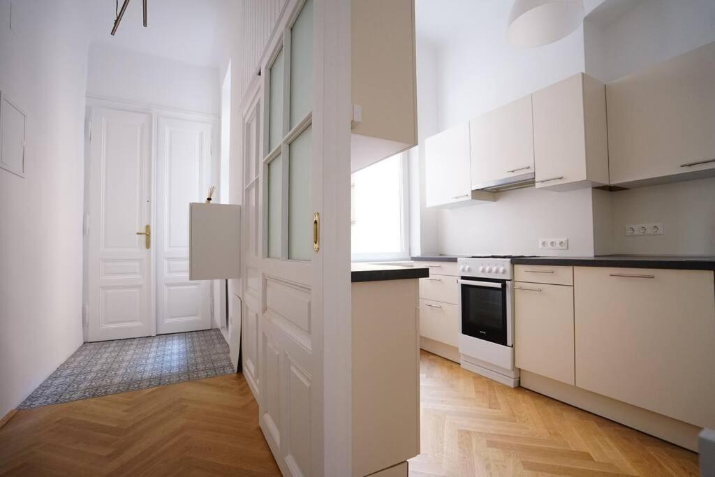 Boutique Suite Near Museum District Vienna Esterno foto
