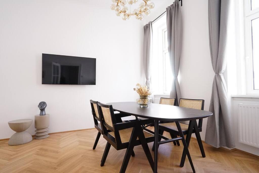 Boutique Suite Near Museum District Vienna Esterno foto